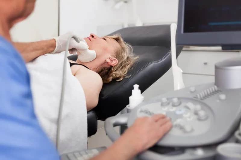 Który lekarz wykonuje usg węzłów chłonnych i kiedy warto się zgłosić?